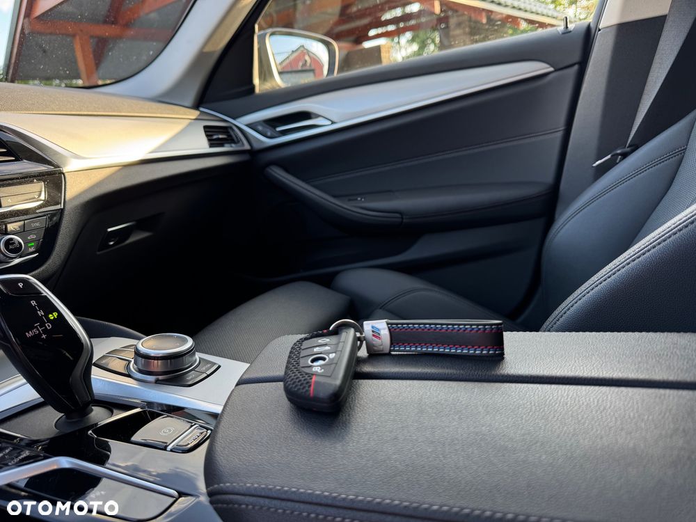 BMW Seria 5 520d Luxury Line - 25