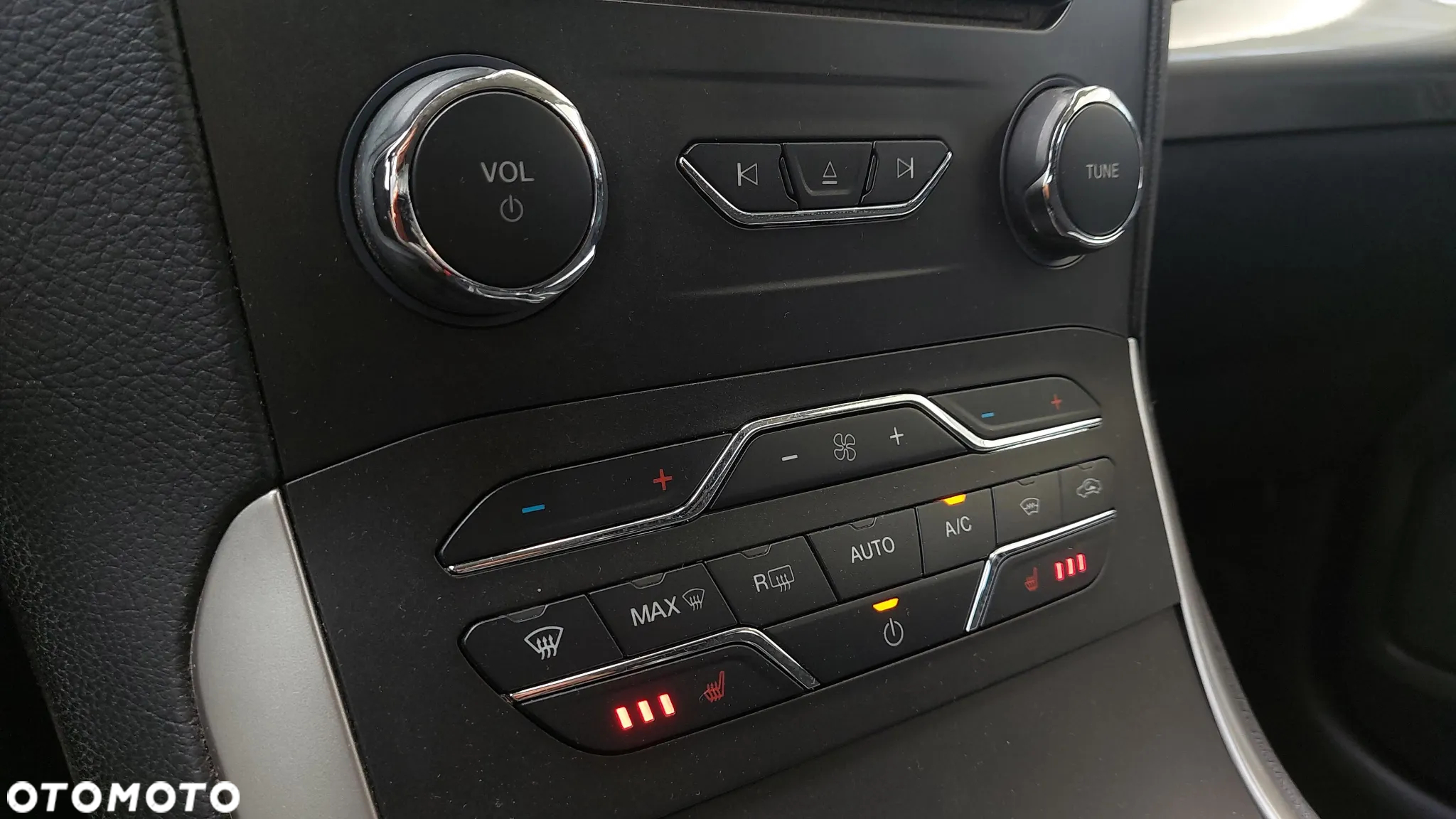 Ford S-Max - 24