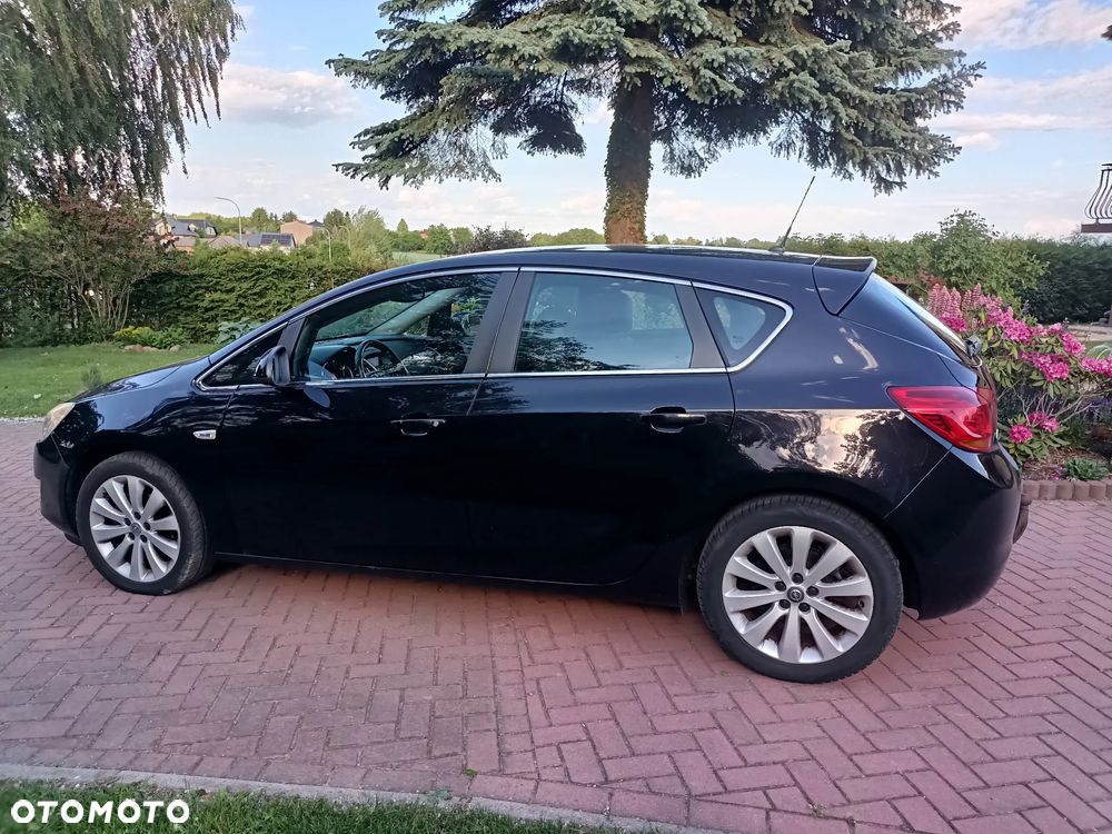 Opel Astra 1.6 Design Edition - 5