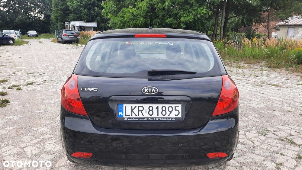 Kia Ceed - 5