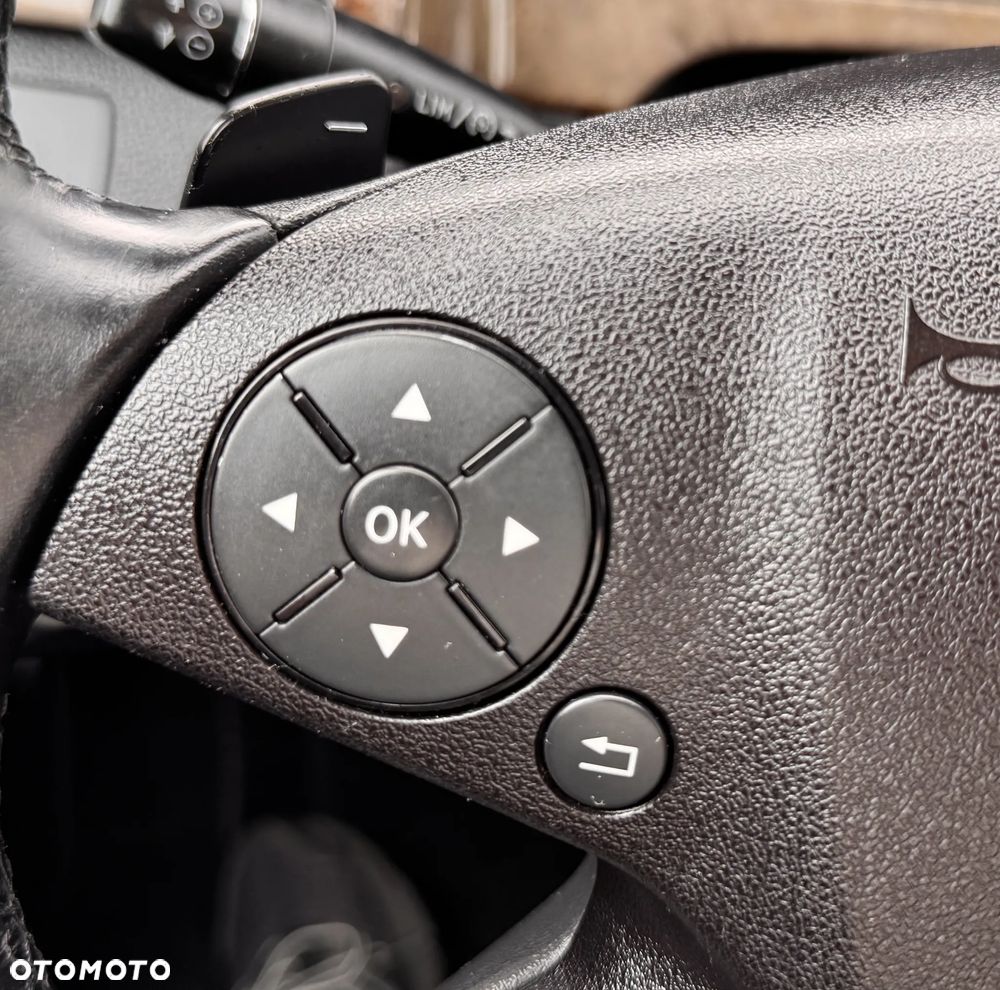 Mercedes-Benz Klasa E 350 CGI 7G-TRONIC Elegance - 21