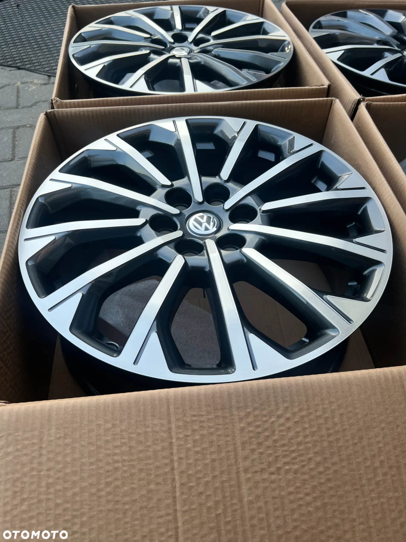 Nowe Felgi Vw Amarok Crafter 6x120 - 3