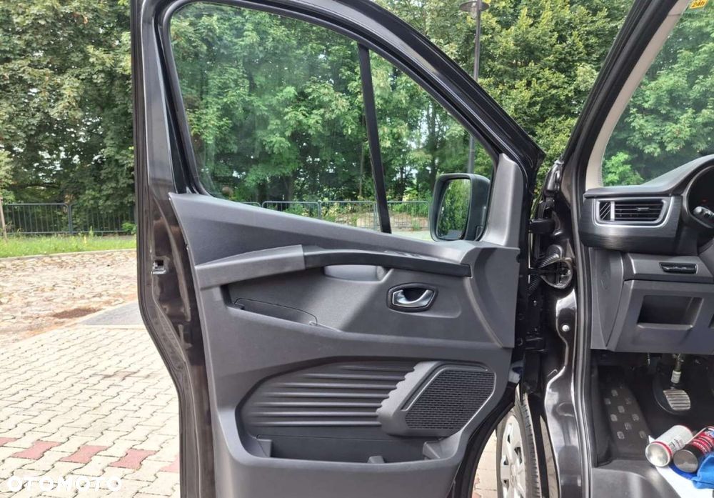 Renault Trafic - 12