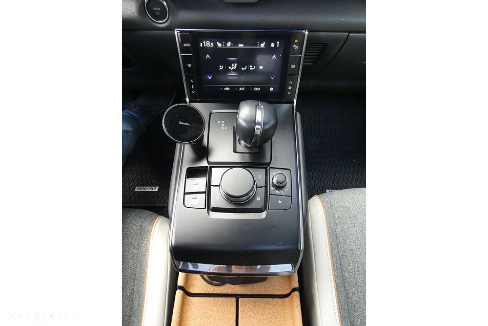 Mazda MX-30 - 16
