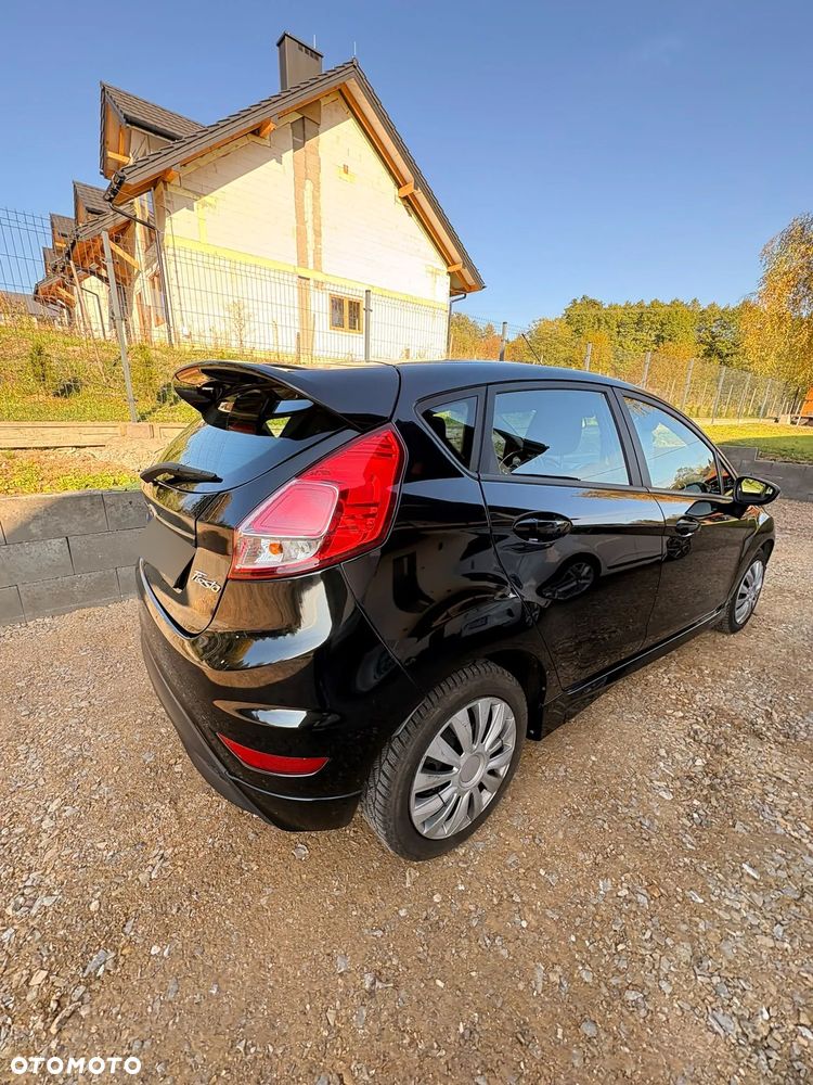 Ford Fiesta - 18