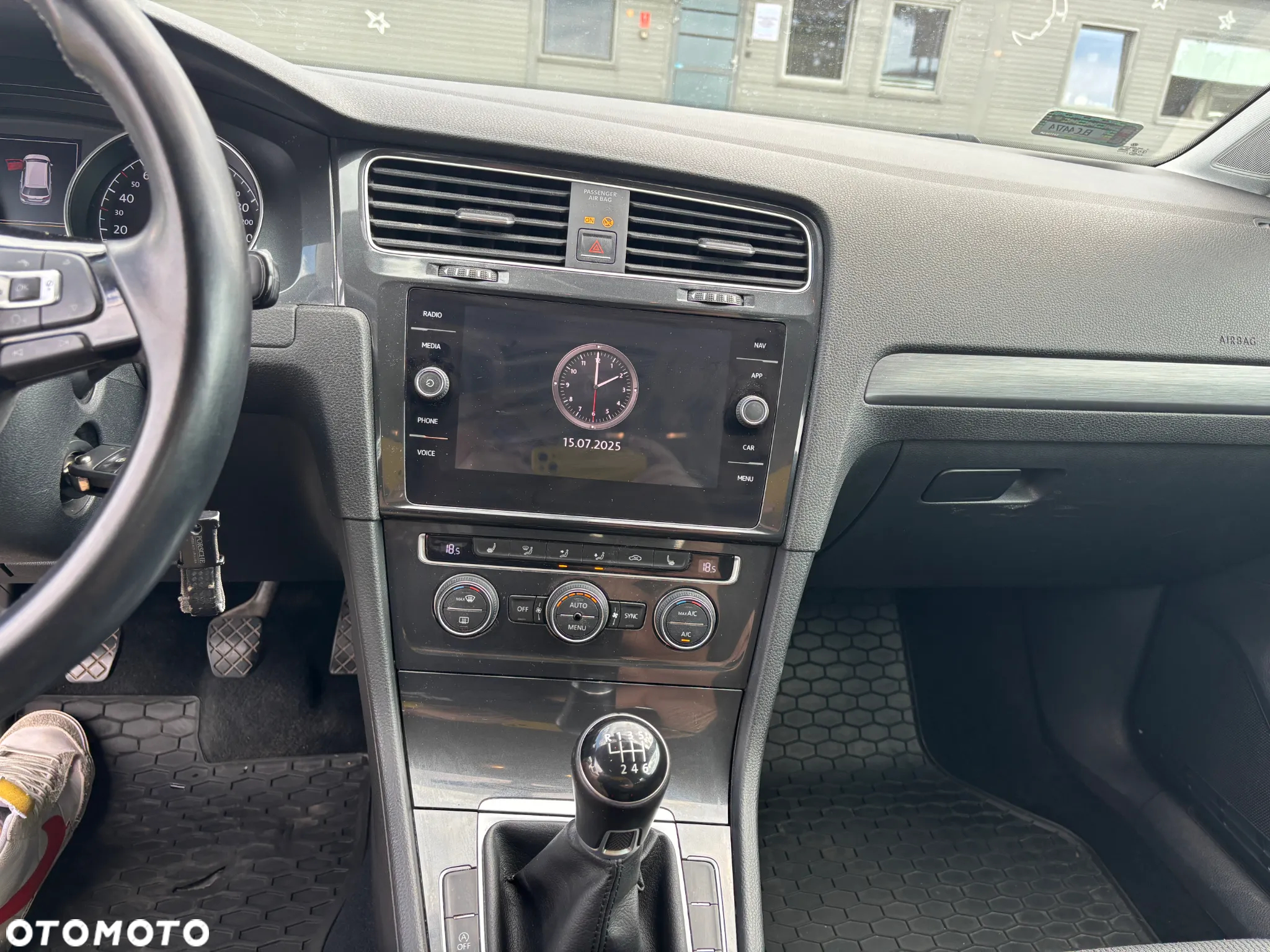 Volkswagen Golf VII 1.4 TSI BMT Comfortline - 14
