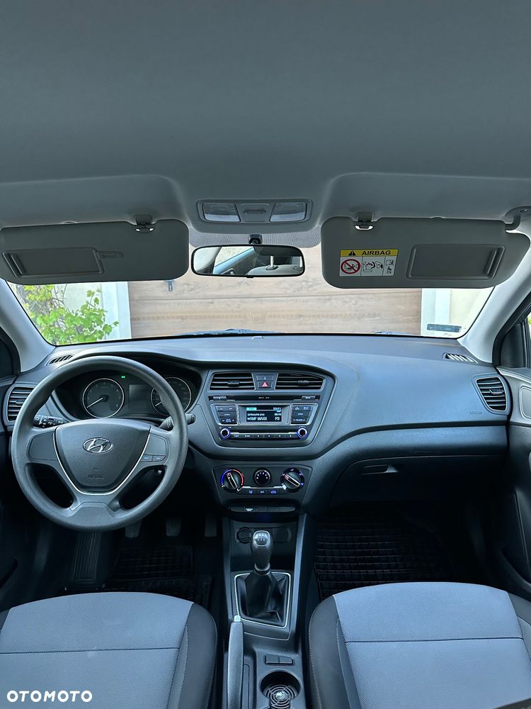 Hyundai i20 1.2 Elegant - 20