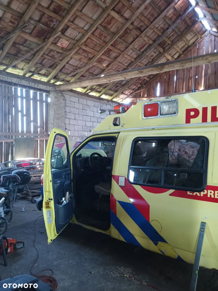 Chevrolet Express - 34