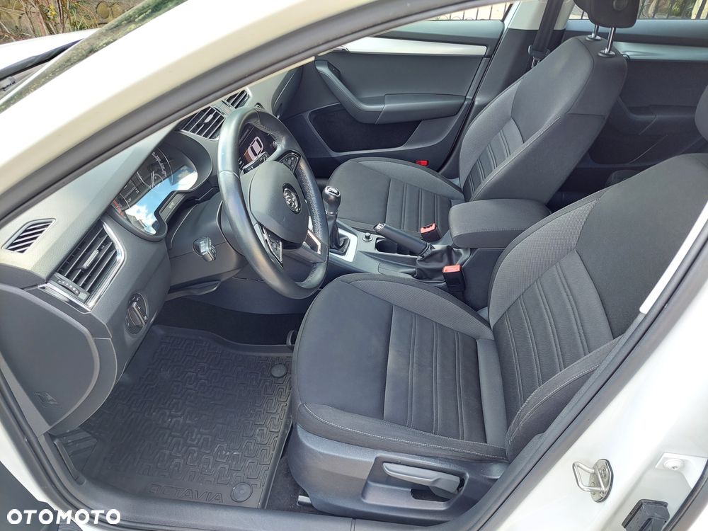 Skoda Octavia 1.5 TSI ACT Ambition - 3