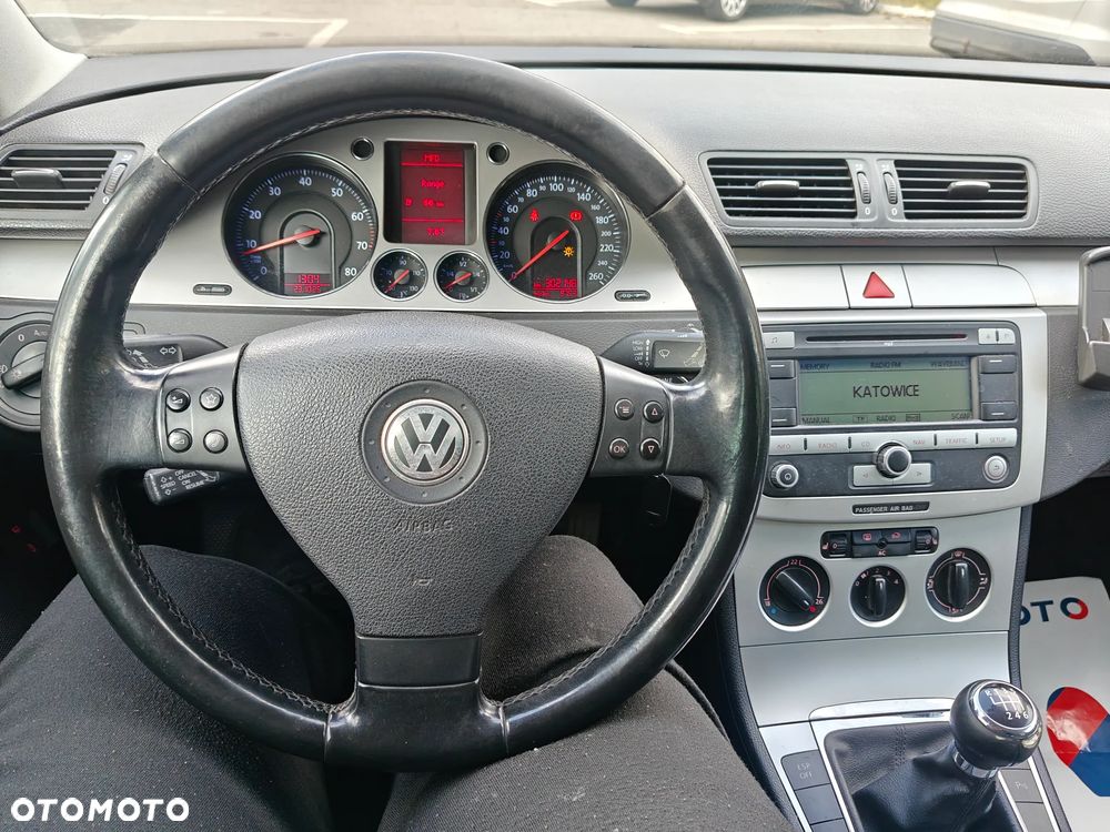 Volkswagen Passat 1.8 TSI Comfortline - 21