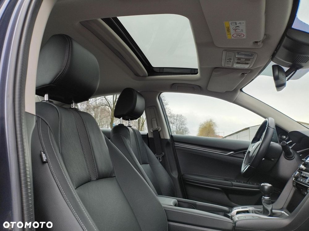 Honda Civic 1.5 T Executive - 32