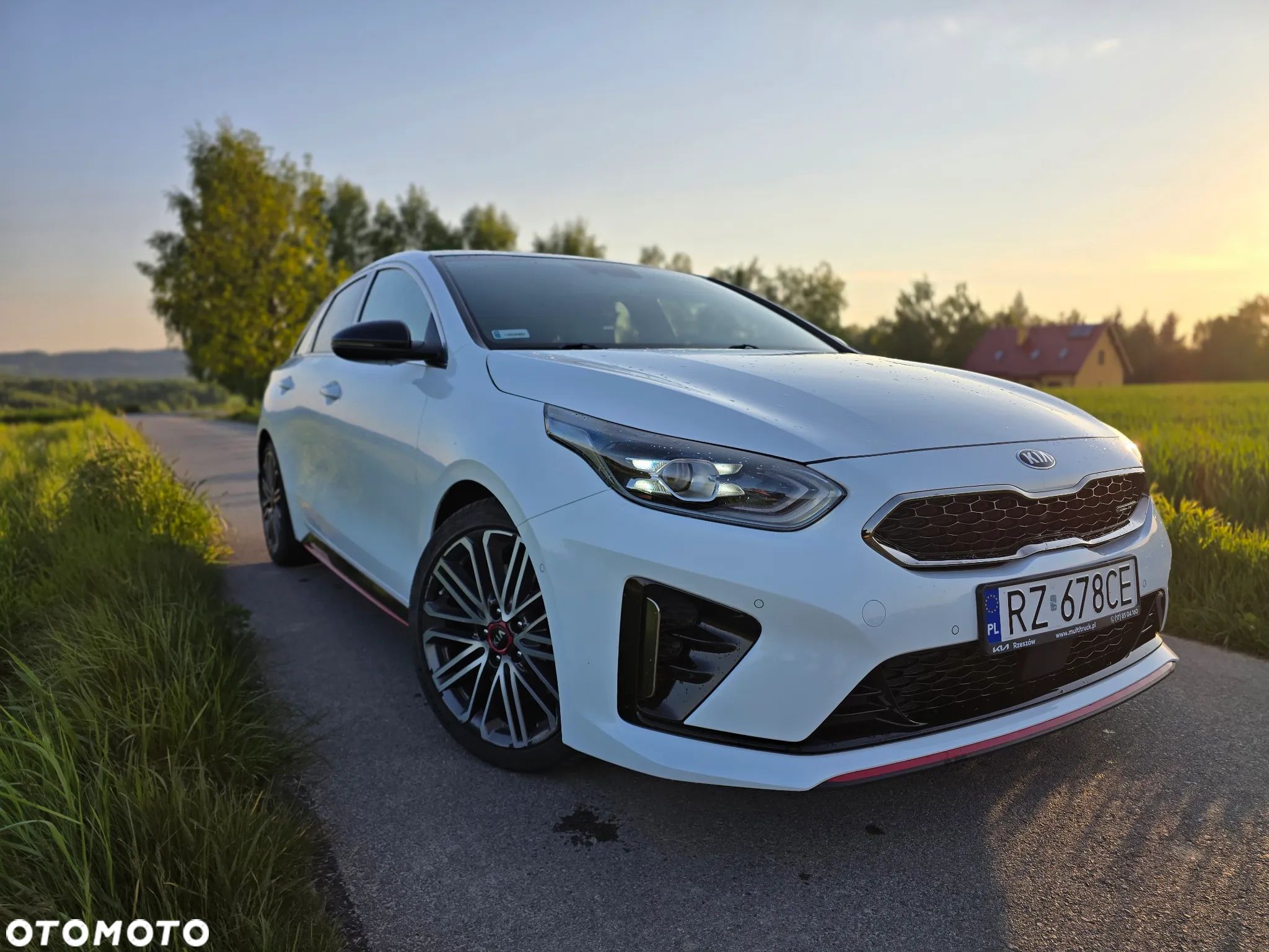 Kia ProCeed 1.6 T-GDI GT DCT - 1