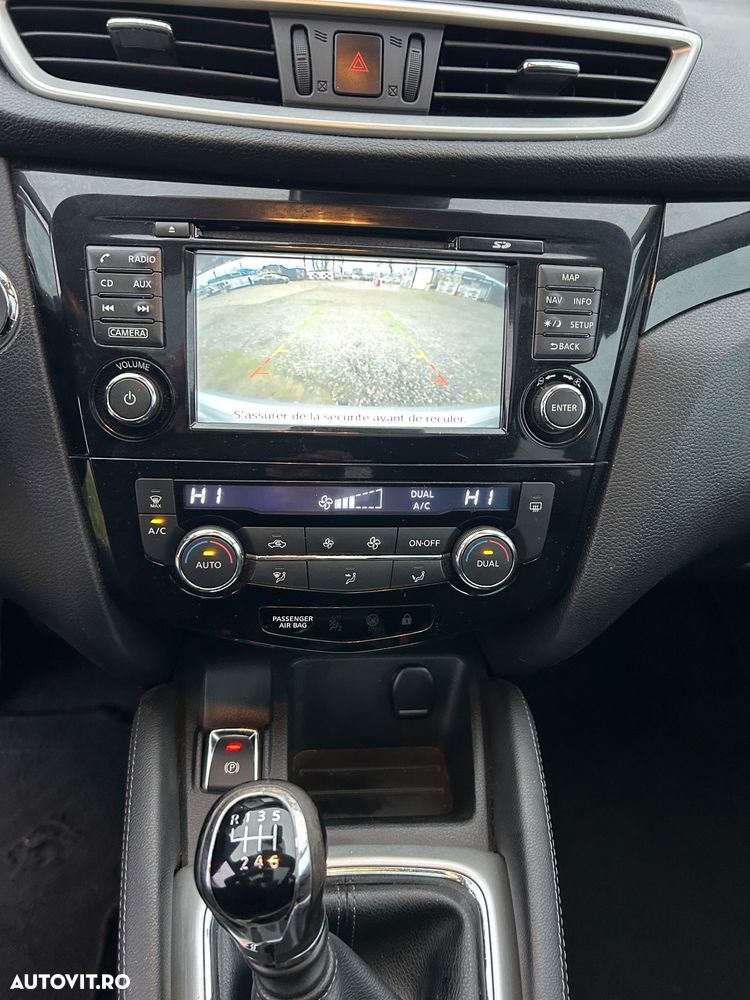 Nissan Qashqai 1.5 DCI N-Connecta - 13