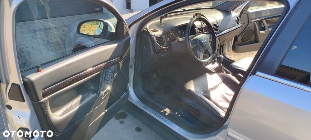 Opel Vectra 1.9 CDTI Business Executive - 17
