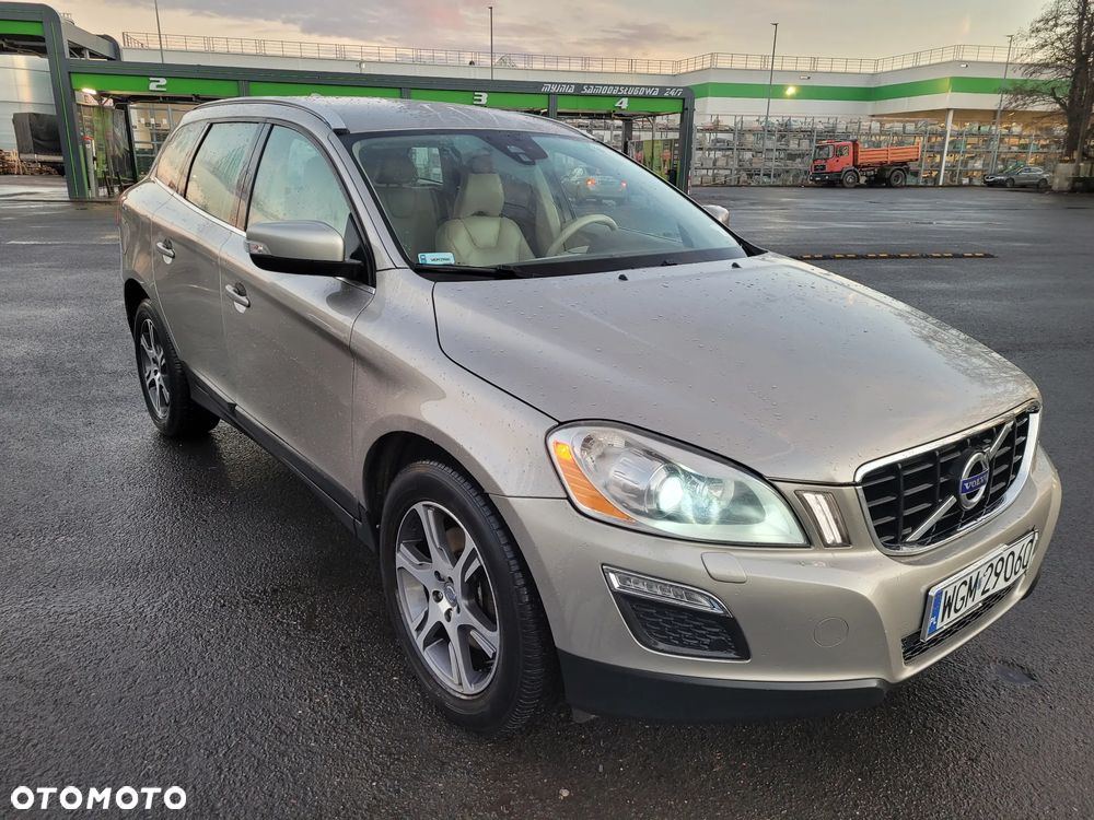 Volvo XC 60 D5 AWD Summum - 2