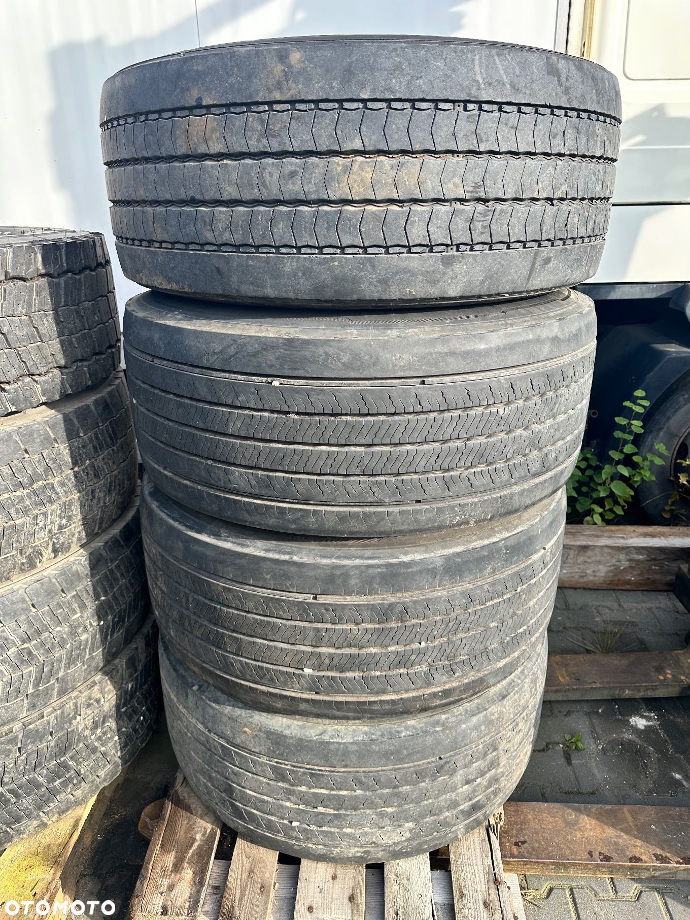 Opony / felgi 385/55r22.5 Michelin Goodyear - 1