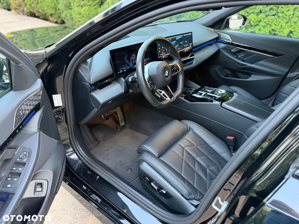 BMW Seria 5 520d xDrive mHEV M Sport - 17