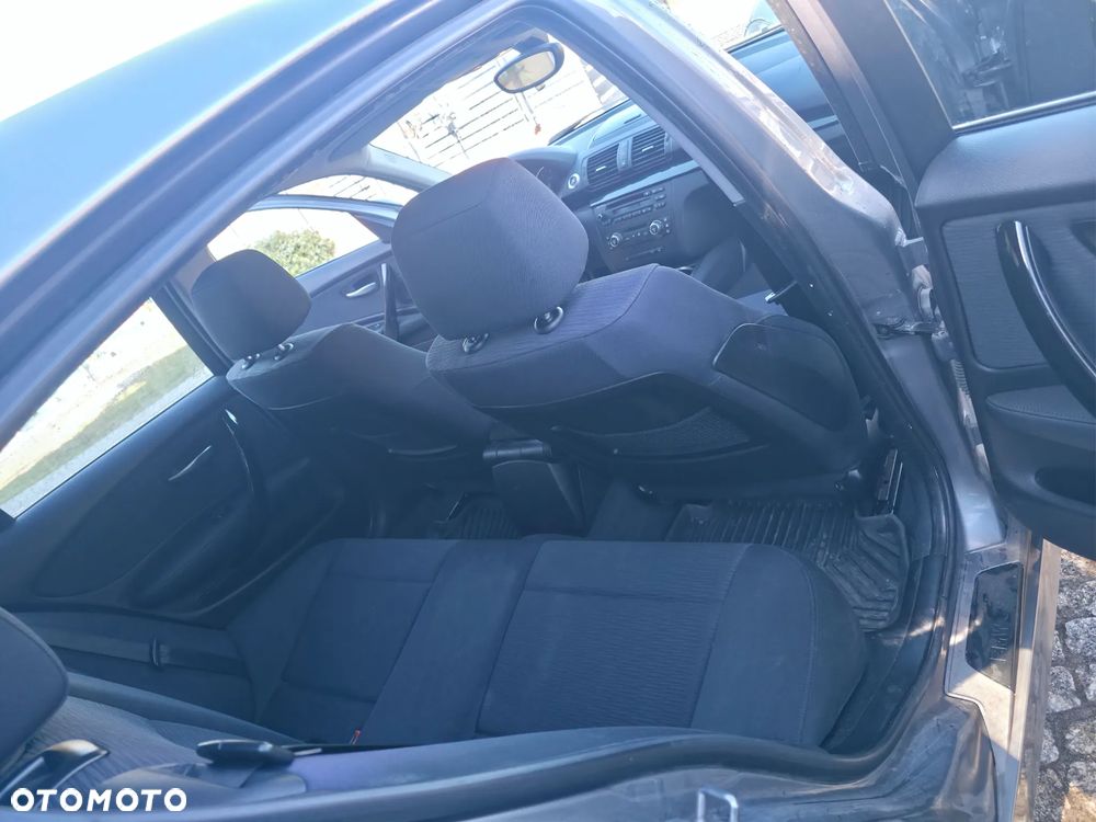 BMW Seria 1 118d - 8