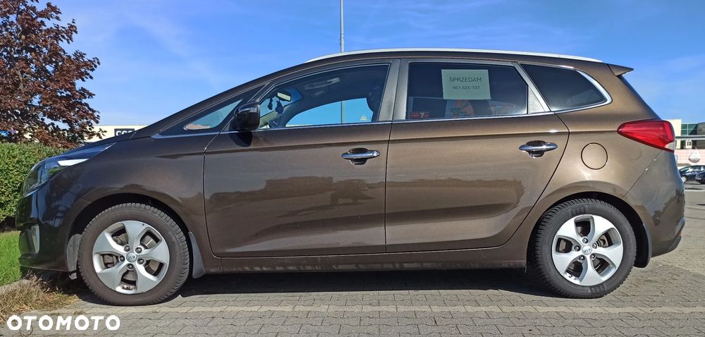 Kia Carens 2016 photo 3