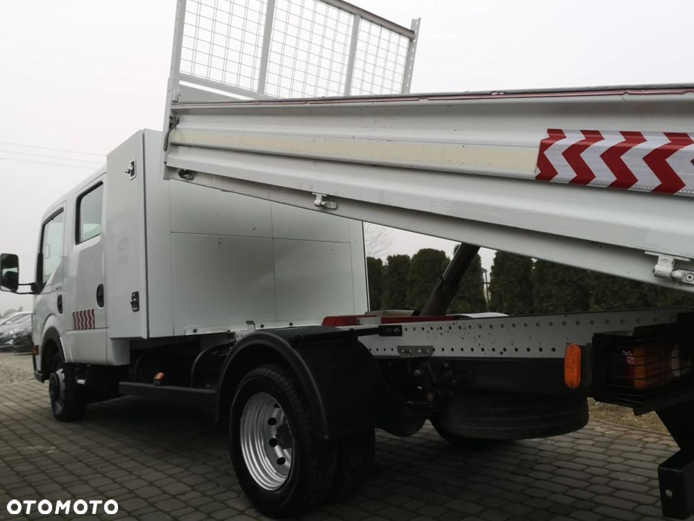 Renault Maxity 2.5dXi 140 - 18