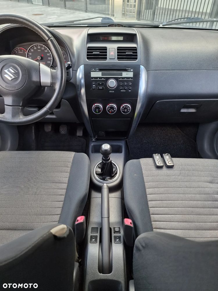 Suzuki SX4 - 22