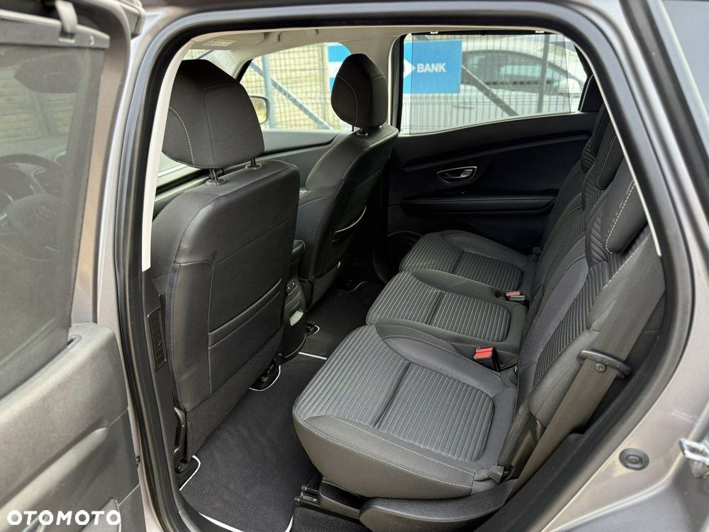 Renault Scenic - 15
