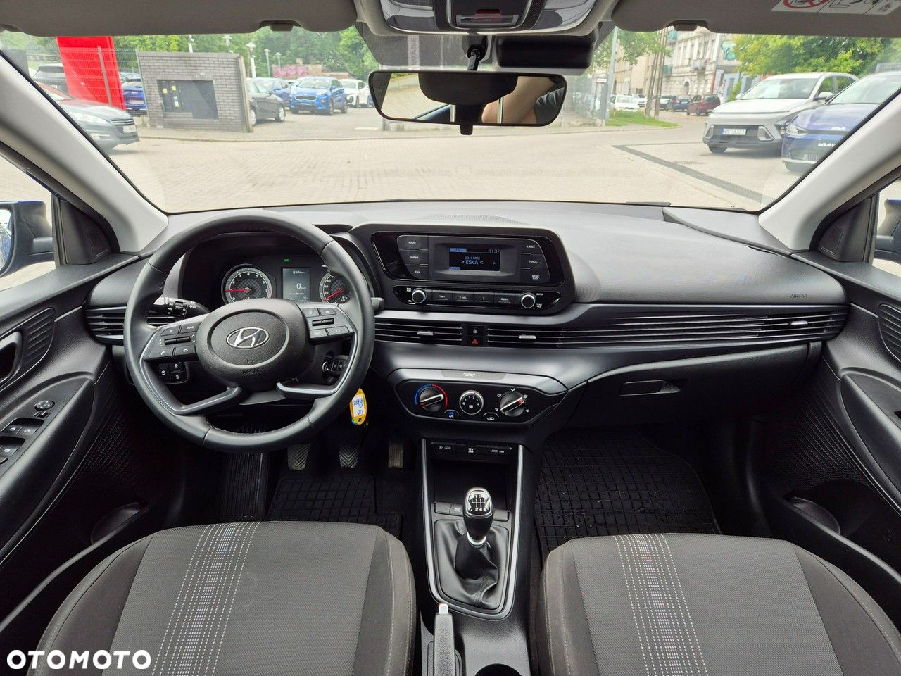 Hyundai i20 - 17