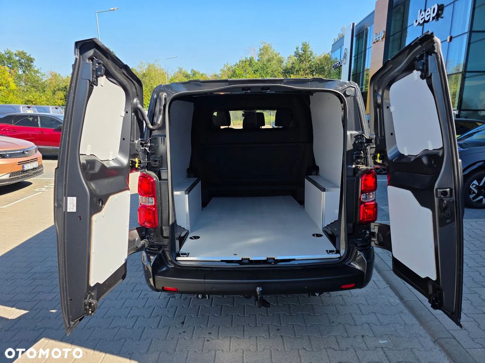 Opel Vivaro - 11