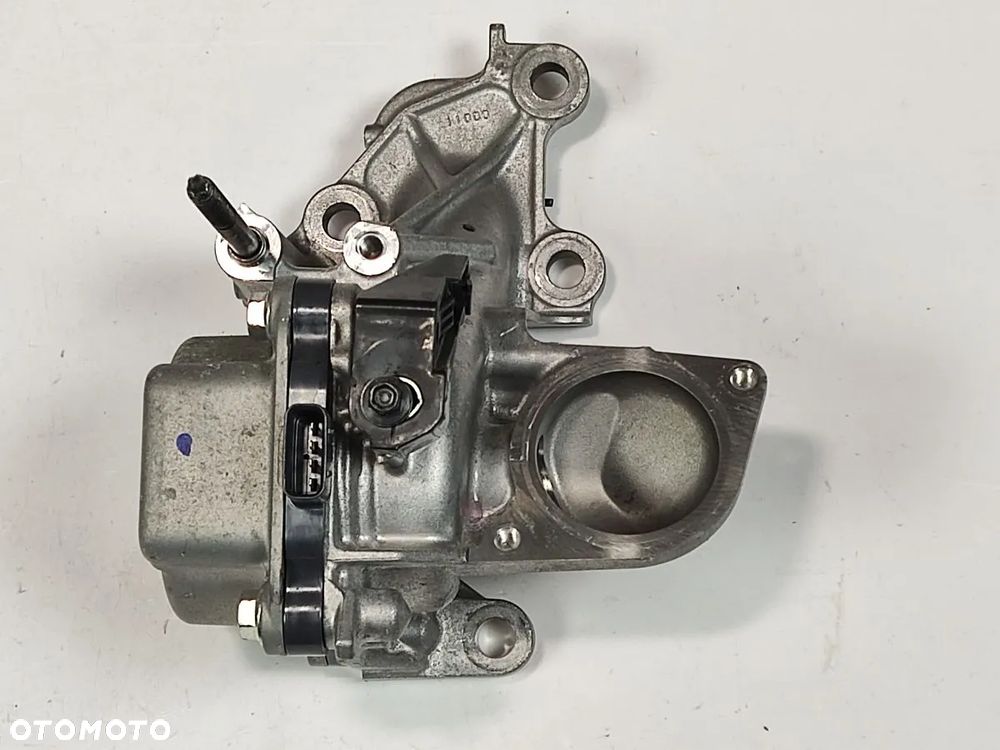 TOYOTA YARIS 1.5i 19-24r Pompa Wody - 1