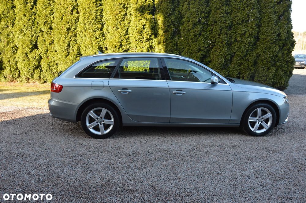 Audi A4 Avant - 16