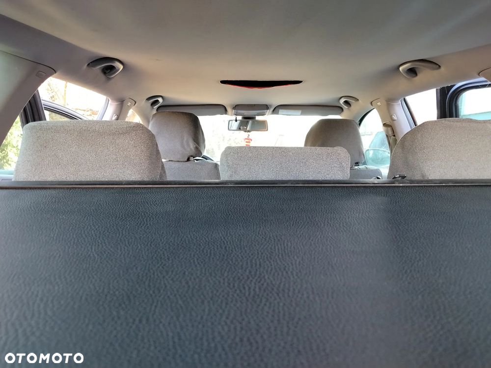 Volkswagen Passat - 16