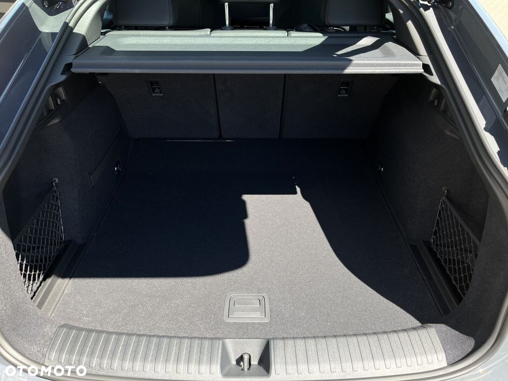 Audi Q6 e-tron - 13
