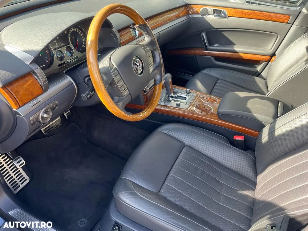 Volkswagen Phaeton - 11