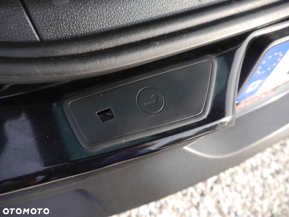 Volkswagen Tiguan 2.0 TDI DPF 4Motion BlueMotion Technology Cup Sport & Style - 25