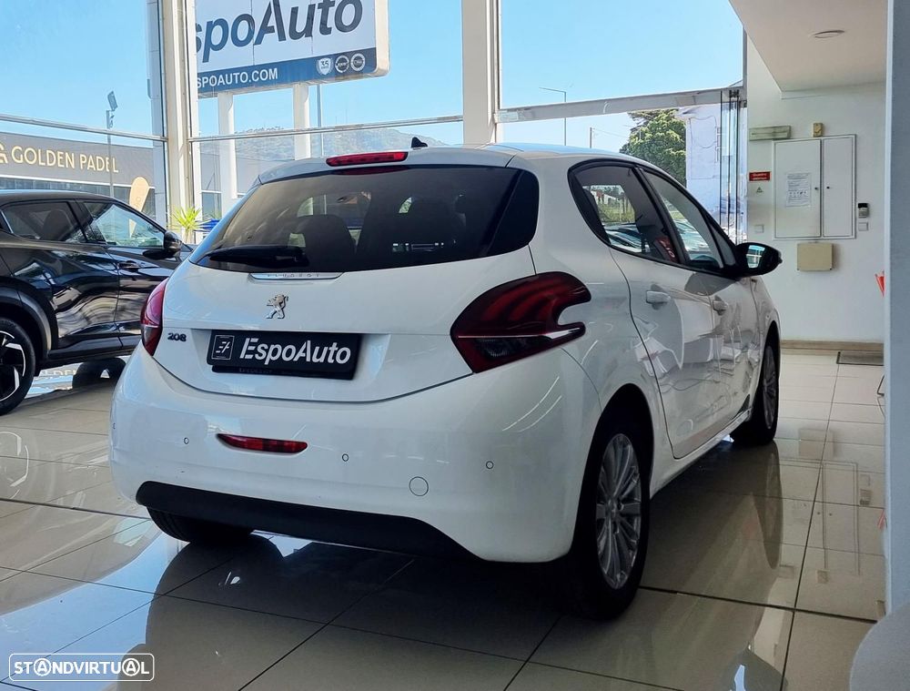 Peugeot 208 1.2 PureTech Signature - 2