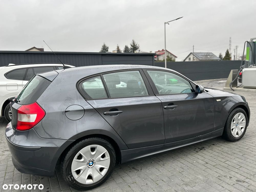 BMW Seria 1 116i - 4