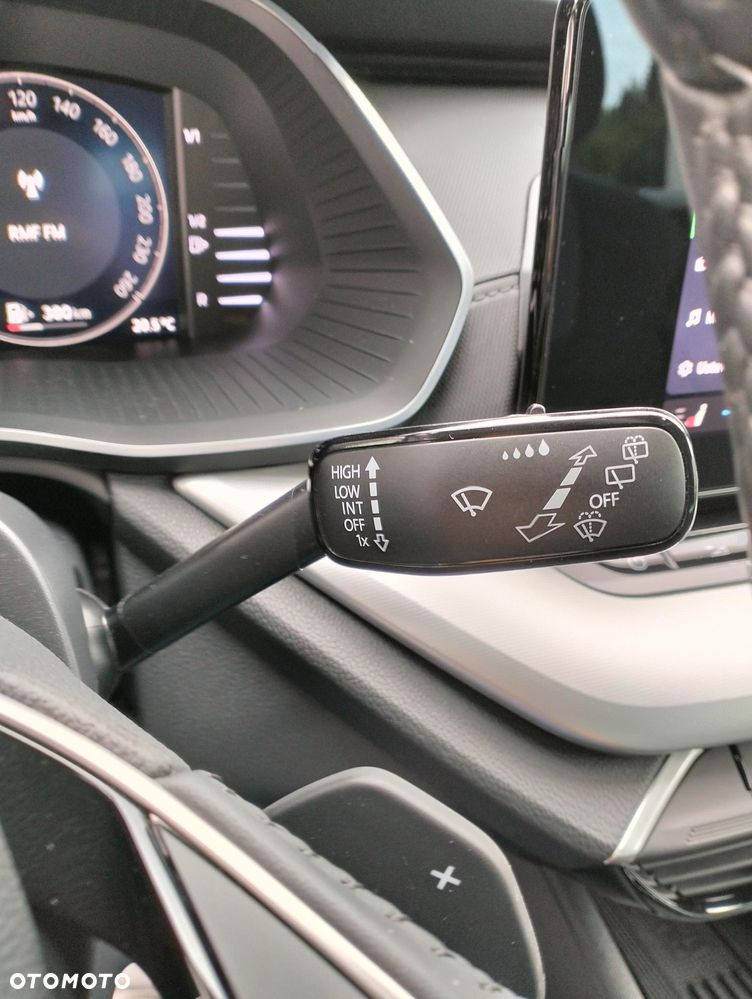 Skoda Octavia 1.5 TSI mHEV Selection DSG - 12