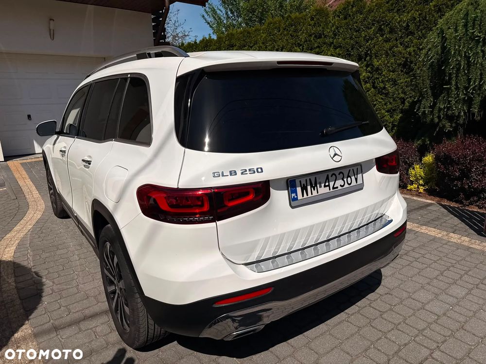 Mercedes-Benz GLB 250 8G-DCT Style - 5