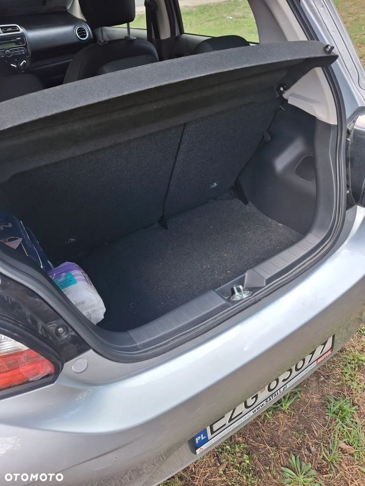 Mitsubishi Space Star - 7