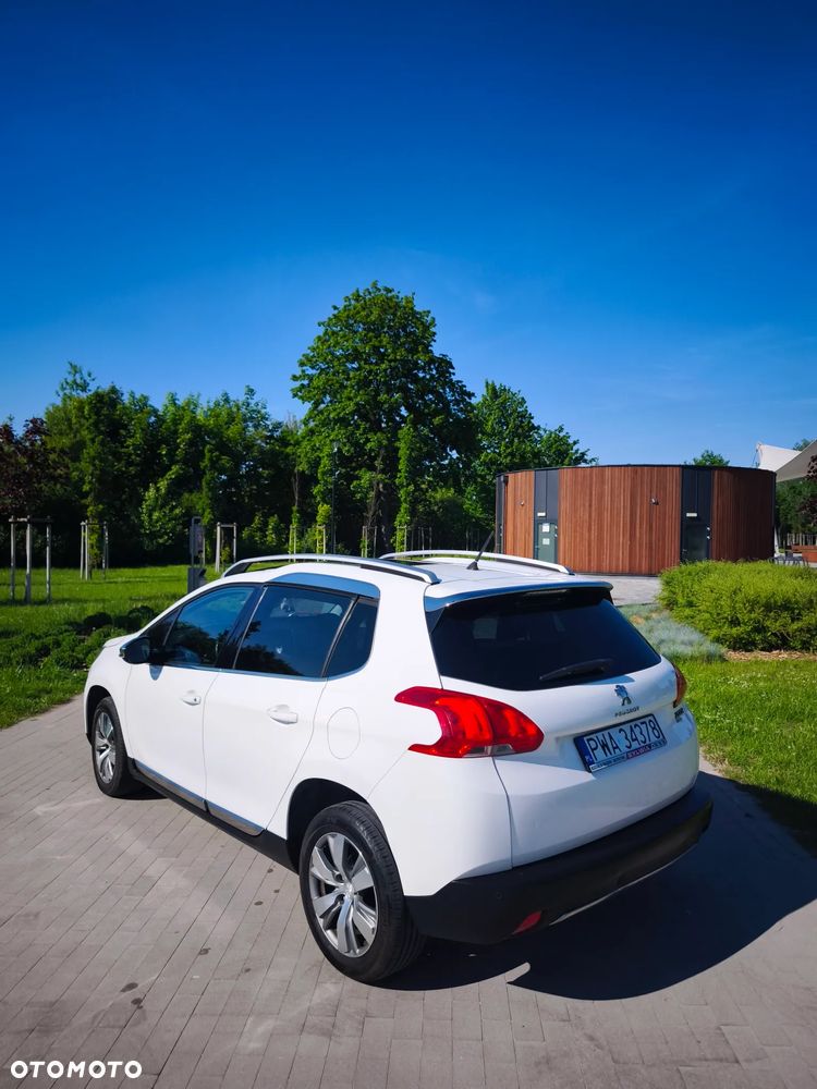 Peugeot 2008 - 6