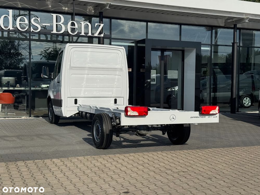 Mercedes-Benz Sprinter 317 CDI - 12