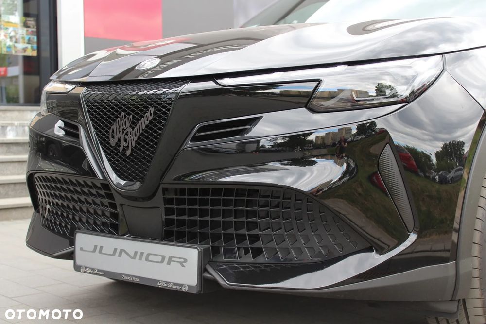 Alfa Romeo Junior 54kWh - 11