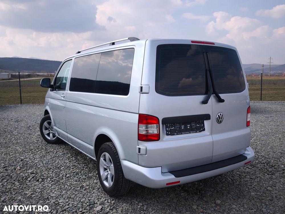 Volkswagen Caravelle - 8