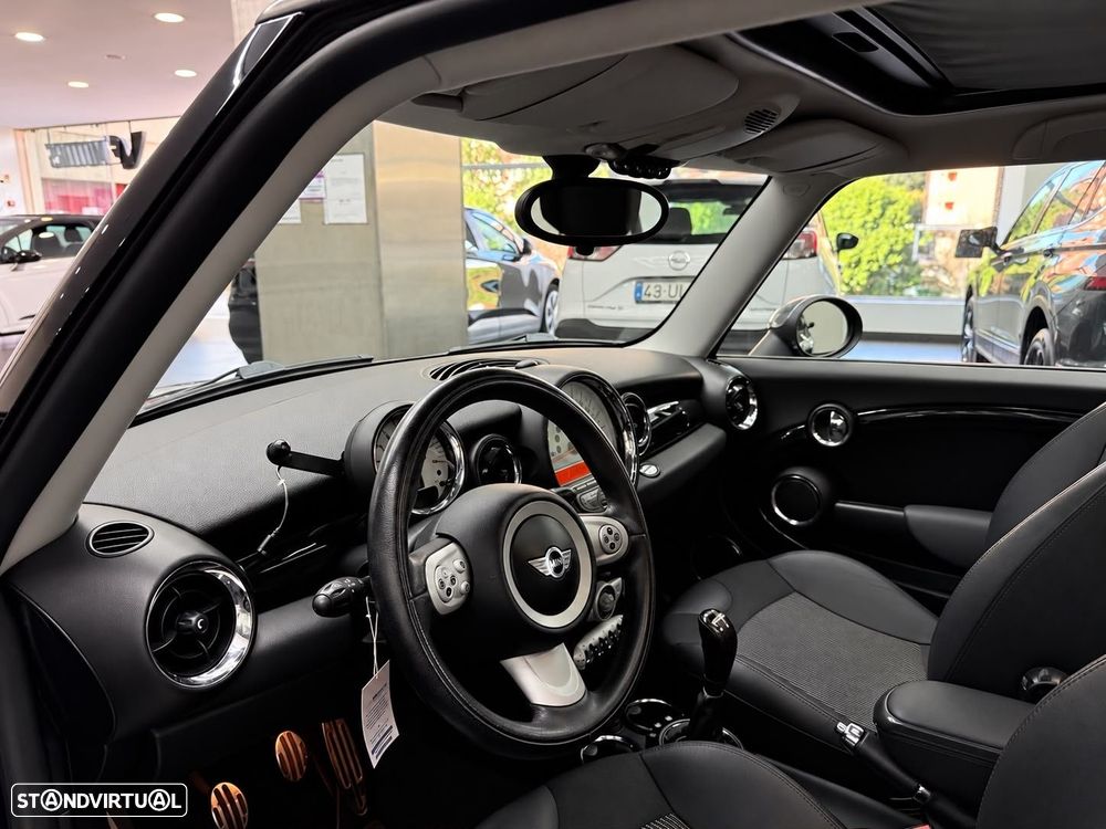 MINI 3 Portas Cooper S - 17