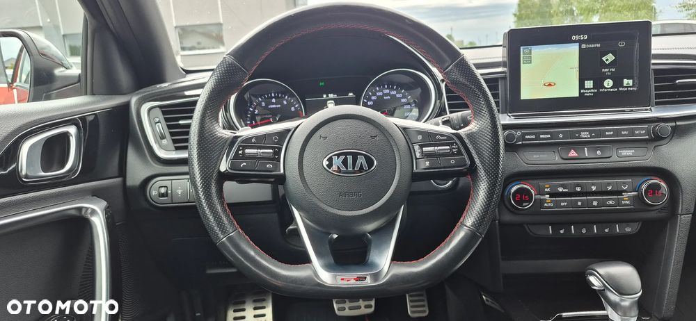 Kia ProCeed - 17