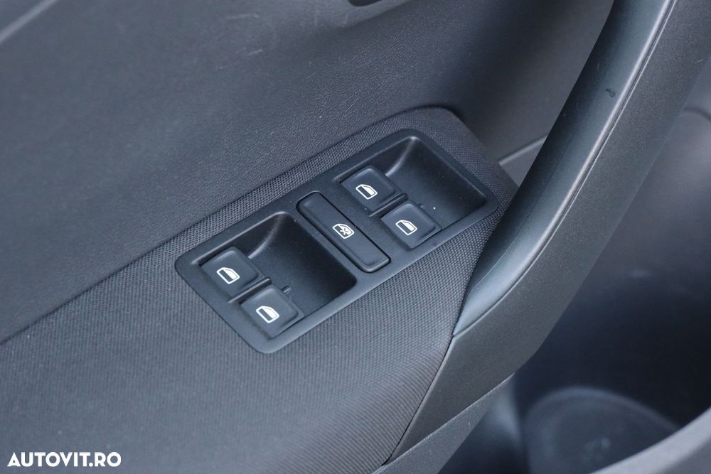 Volkswagen Polo 1.4 TDI (Blue Motion Technology) Comfortline - 31