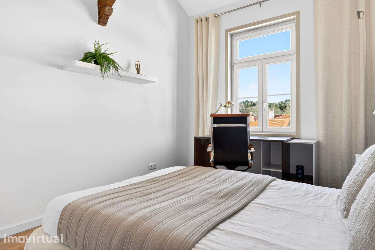 Quarto - localizado em Alcântara Lisbon - Grande imagem: 2/24
