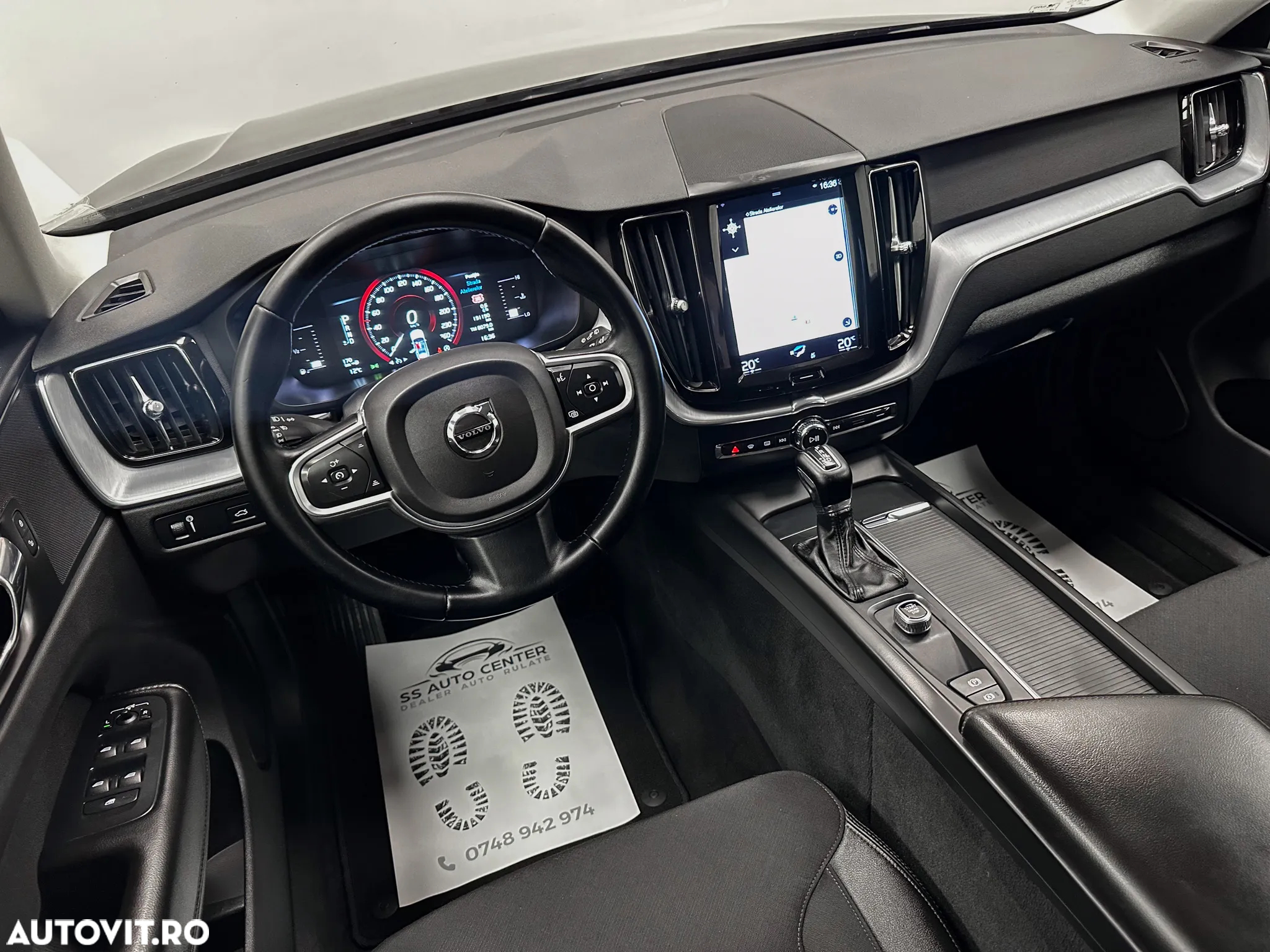 Volvo XC 60 D4 AWD Momentum - 22