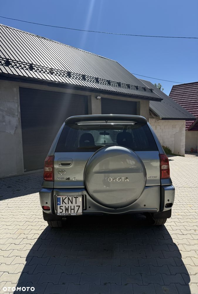 Toyota RAV4 - 4