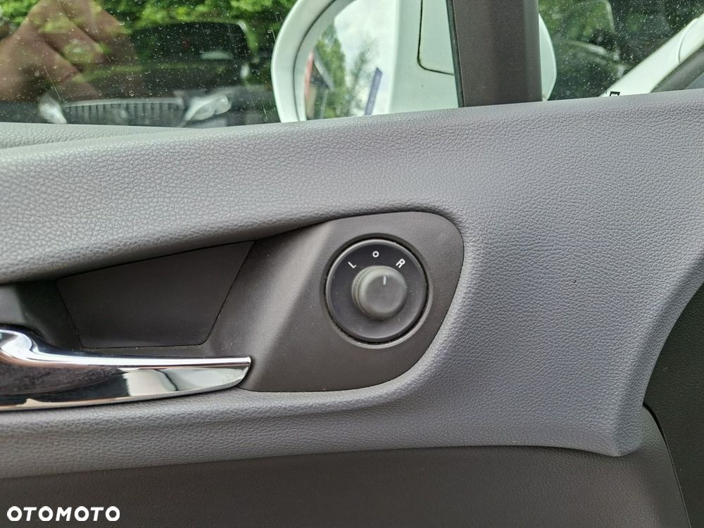 Opel Meriva - 16
